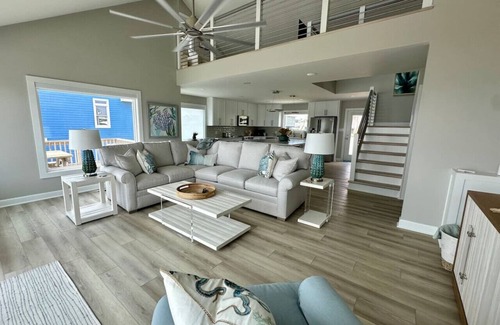 Emerald Isle Casa | Do Knot Disturb - 5BR/5BA Oceanfront, Emerald Isle