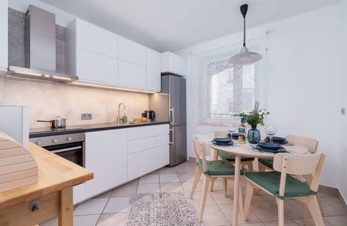 Krakow Apartamento | Dobrego Pasterza 21A | Apartament z Parkingiem