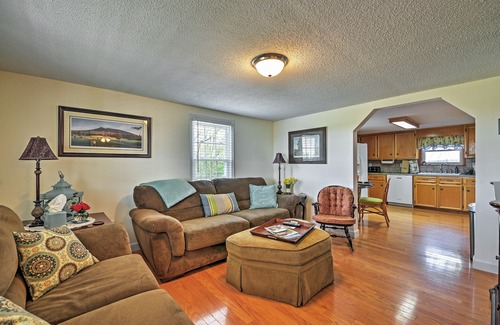 Elkin Casa | Dobson Farmhouse w / Wraparound Porch & Fire Pit!