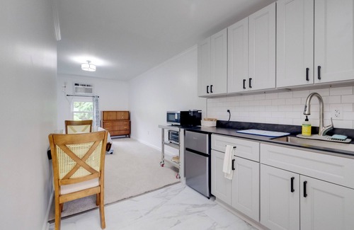 Colonial Beach Apartamento | Dock Access: Waterfront Studio in Colonial Beach!