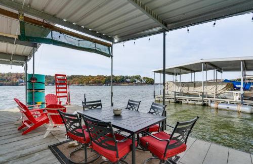 Lake Ozark Casa | Dock and Kayaks Lake Ozark Family Retreat