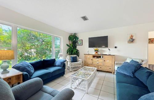Dunnellon Casa | Dock and Kayaks Riverfront Dunnellon Home!