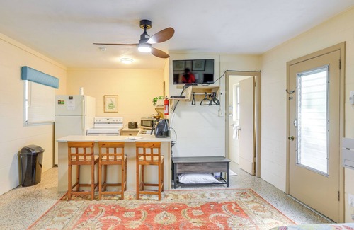 Chiefland Apartamento | Dock & Fire Pit: Scenic Studio on Suwannee River!