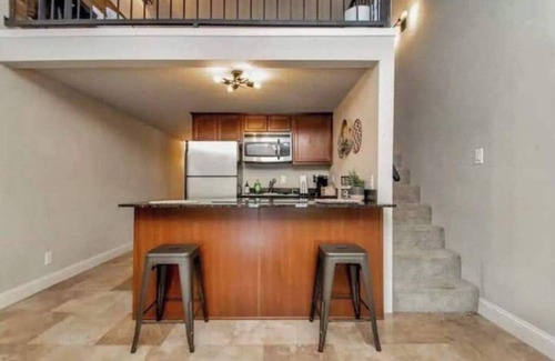 Mid America Apartamento | Dock Holiday!