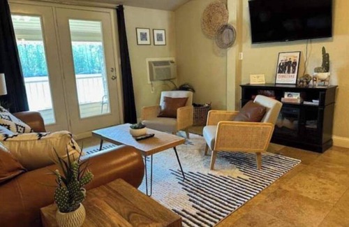 Mid America Apartamento | Dock Holiday!