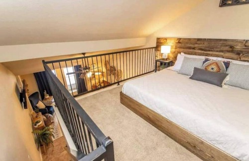 Mid America Apartamento | Dock Holiday!
