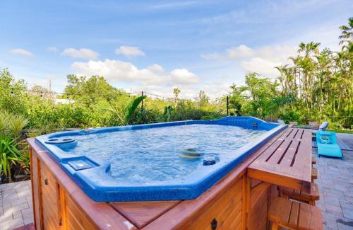 Palmetto Casa | Dock, Kayaks and On-Site Pond Terra Ceia Home