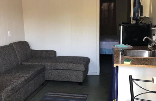 Wasaga Beach Cabaña | Dock Life Cottage 8 - Riverside, 1 Bedroom, Wasaga