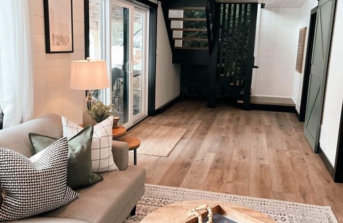 Utterson Chalet De Esquí | Dock of the Bay Cottage