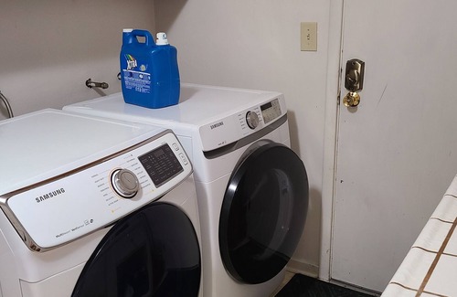 Birds Landing Casa | Dock Side House Along the Delta of Oakley, CA