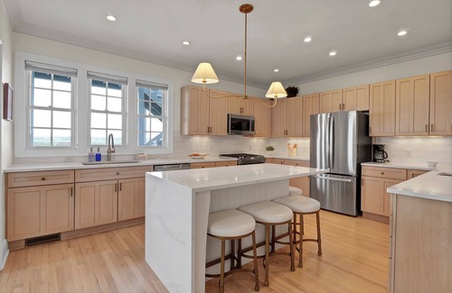 Shell Island Casa | Dockside Hideaway: Enjoy Privacy and Scenic Views