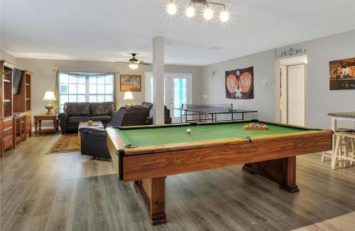 New Port Richey Casa | Dockside Nook -Waterfront, Dock, Heated Pool