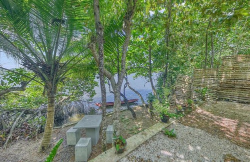 Hikkaduwa Villa | Dodanduwa River Face Villa