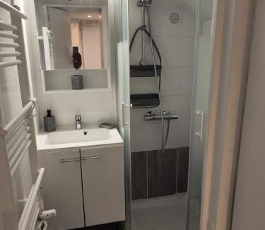 Montry Apartamento | Dodo tropic