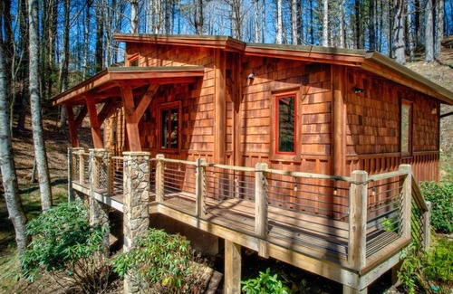 Banner Elk Casa | Doe Run Cottage at Eagles Nest