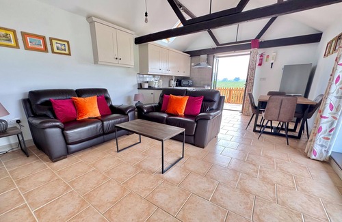 Dilham Casa | Dog and family friendly barn conversion with fully enclosed garden and hot tub