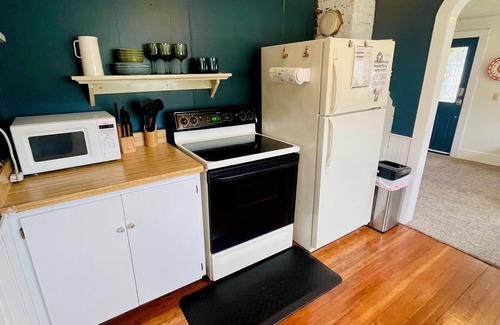 Lincoln City Cabaña | Coastal Oregon Retreat
