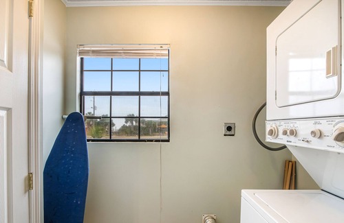 Villa Segunda Casa | Dog-Friendly Beach Home with High-Speed WiFi, Enclosed Backyard, and Loft