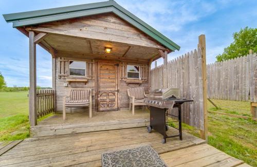Westford Apartamento | Dog-Friendly Cabin Near Pymatuning Lake!