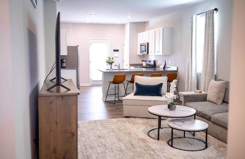 Wilmington Casa | Dog-Friendly Coastal Retreat