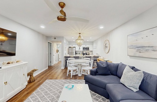 Palmetto Dunes Condominio | Dog-Friendly Condo with pool, golf, and just steps to the beach