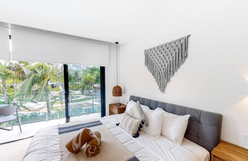Tulum Apartamento | Dog-Friendly Condo W/ Expansive Shared Pool, Balcony, Central AC, & Fast WiFi!