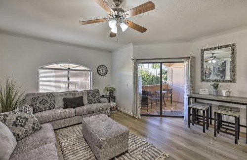 Maryvale Village Apartamento | Dog-Friendly Condo with Pool and Hot Tub in Phoenix
