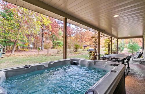 Kendall Casa | Dog-Friendly Cozy Home with Hot Tub and Lake Access