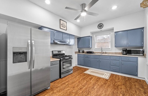 Carnegie Casa | Dog Friendly Creek-Side Getaway