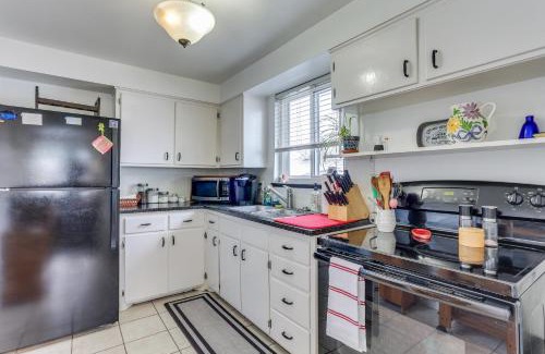 Rosedale Apartamento | Dog-Friendly Denver Apartment with Shared Yard!