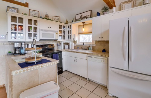 Eufaula Cabina | Dog-Friendly Eufaula Cabin Rental w/ Lake Views!