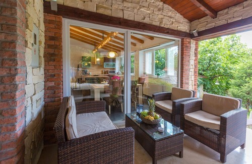 Kraljevica Casa | Finca apta para perros con 3 aparatos de aire acondicionado, piscina privada, barbacoa, lavadora, calefacción