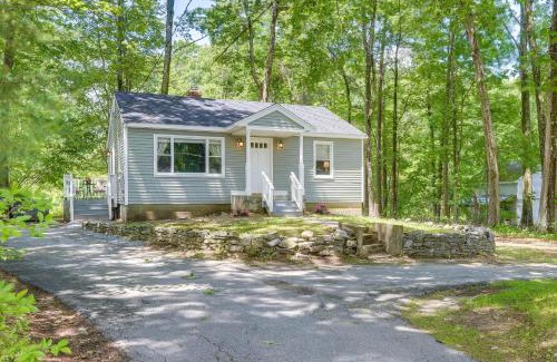 Leominster Casa | Dog-Friendly Fitchburg Vacation Rental, Hike and Ski