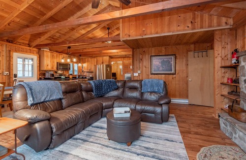 Sky Valley Casa | Dog Friendly Forest Retreat w/ Hot Tub & Lake Access