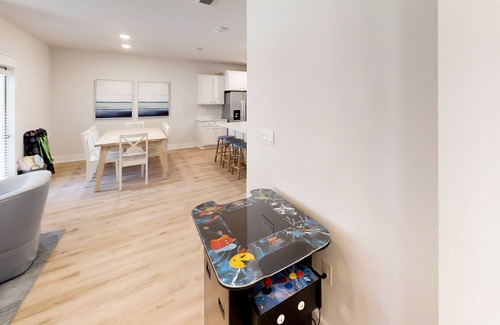 Carrabelle Casa | Dog-friendly getaway with central AC & a washer/dryer - walk to the beach