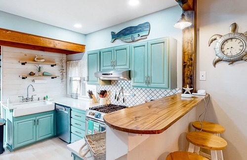 Hampton Casa | Dog-friendly Hampton house w/private heated pool, hot tub, and coastal finishes