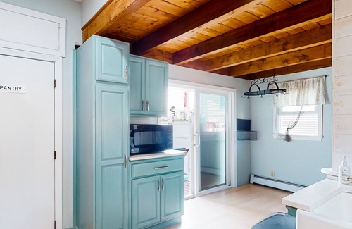 Hampton Casa | Dog-friendly Hampton house w/private heated pool, hot tub, and coastal finishes