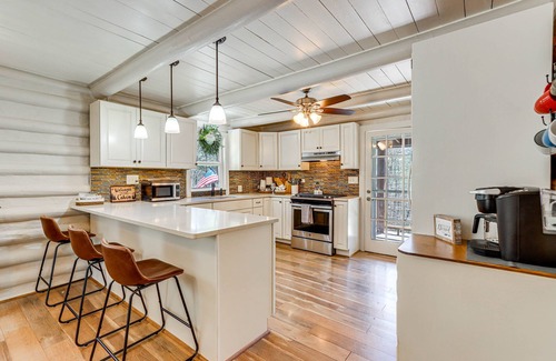Hiawassee Cabina | Dog-Friendly Hiawassee Cabin Near Lake & Hiking