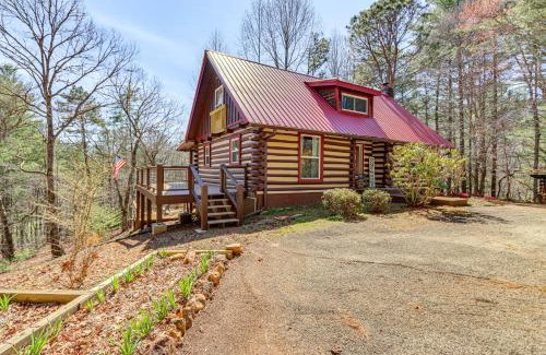 Hiawassee Casa | Dog-Friendly Hiawassee Cabin Near Lake and Hiking