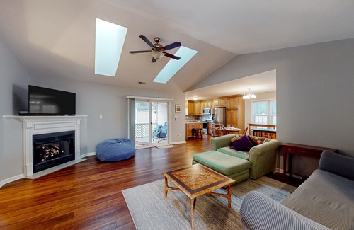 Swansboro Casa | Dog-friendly home near downtown with fenced yard, patio, & fireplace