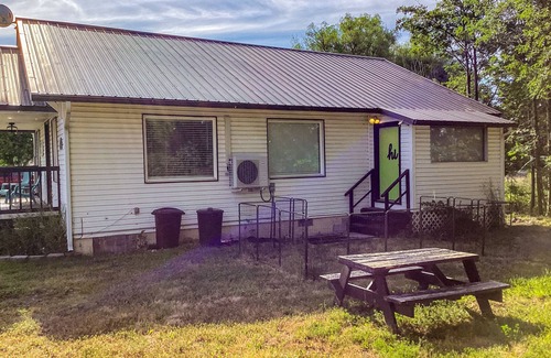 Enterprise Casa | Dog-friendly home on large lot with mountain & creek views, deck, & streaming
