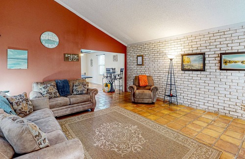 Laguna Vista Casa | Dog-friendly home with enclosed yard, outdoor living, private atrium & Ping-Pong