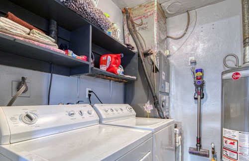 North Corals Casa | Dog-friendly home near the ocean with pool, central AC & washer/dryer