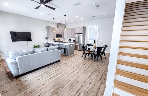 Port St. Joe Casa | Dog-friendly home with two full kitchens, balcony, AC, washers & dryers