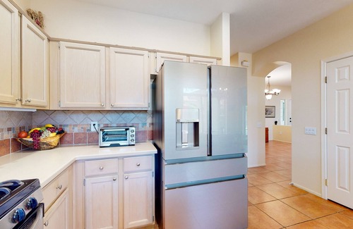 Rancho Vistoso Casa | Dog-friendly home with pool, hot tub, tennis, gym, patio, on-site restaurant, AC