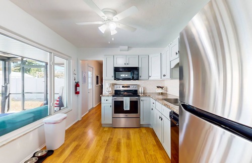 South Bradenton Casa | Dog-friendly home with private, heated pool, lanai, BBQ, & W/D