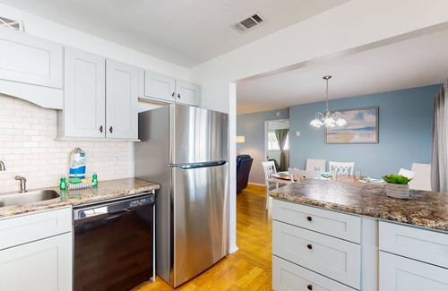 South Bradenton Casa | Dog-friendly home with private, heated pool, lanai, BBQ, & W/D