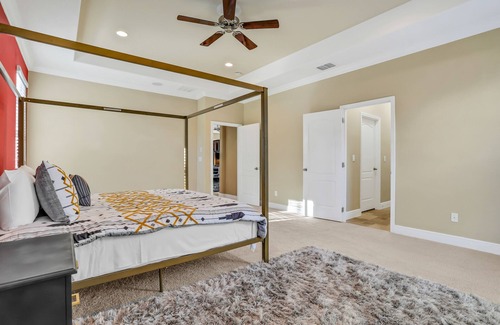 Kissimmee Casa | Dog-friendly home with built-in grill, W/D, & community pool - snowbirds OK