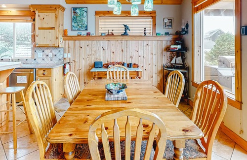 Manzanita Casa | Dog-friendly home with private hot tub, pool table, grill, air hockey, fireplace
