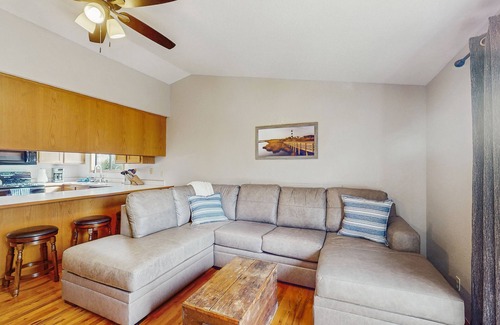 Pacific Casa | Dog-friendly home with large private yard & bbq - close to beach & hiking